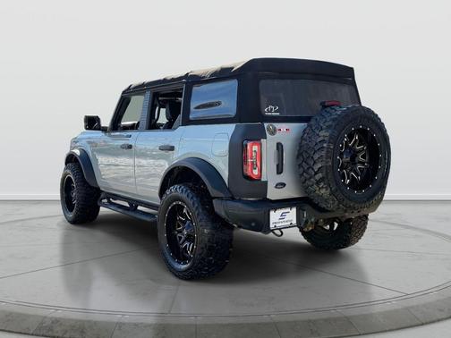 2021 Ford Bronco Badlands