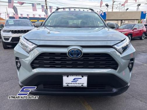 2023 Toyota RAV4 Hybrid XLE Premium
