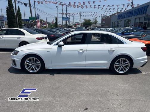 2023 Audi A4 45 S line Premium Plus