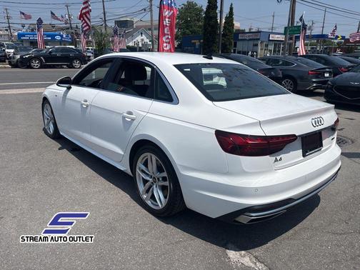 2023 Audi A4 45 S line Premium Plus