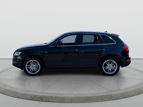 Brilliant Black 2017 Audi Q5 3.0T Premium Plus
