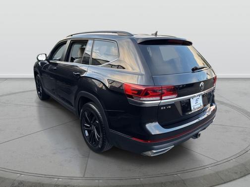 2022 Volkswagen Atlas 3.6L SE w/Technology