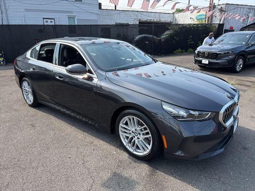 2024 BMW 530 i xDrive