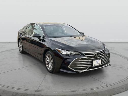 2021 Toyota Avalon XLE