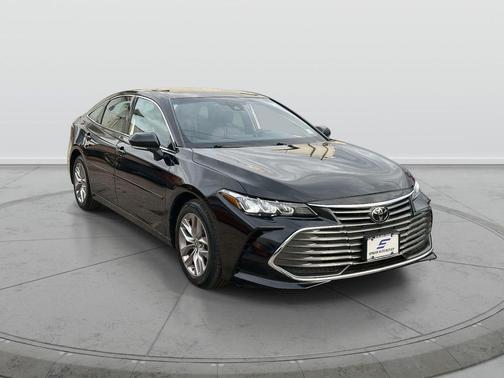 2021 Toyota Avalon XLE