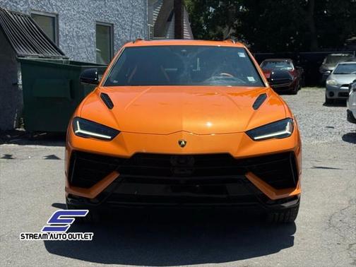 2023 Lamborghini Urus S
