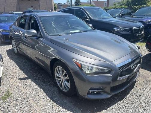 2015 INFINITI Q50 Premium