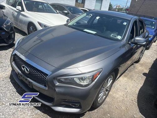 2015 INFINITI Q50 Premium