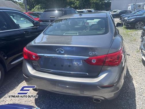 2015 INFINITI Q50 Premium