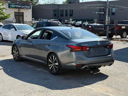 Gun Metallic 2020 Nissan Altima SR FWD