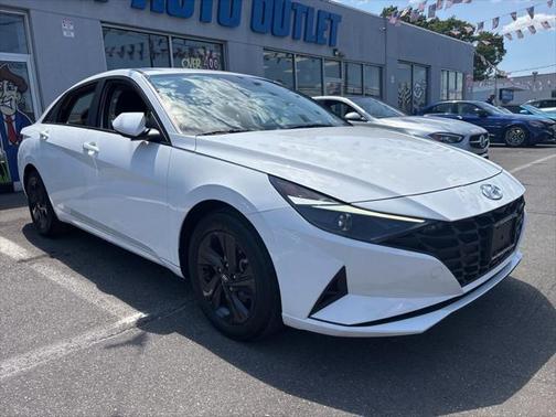 2022 Hyundai ELANTRA HEV Blue