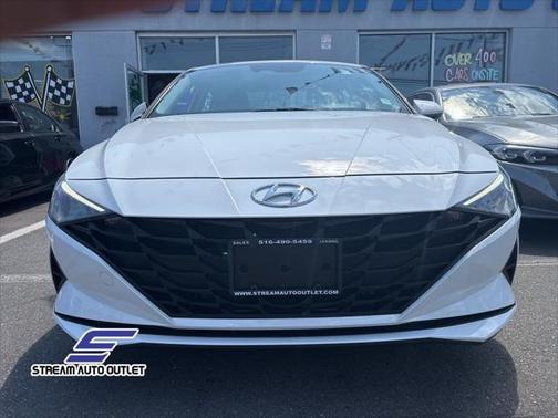2022 Hyundai ELANTRA HEV Blue