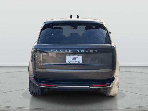 2025 Land Rover Range Rover P550e SE