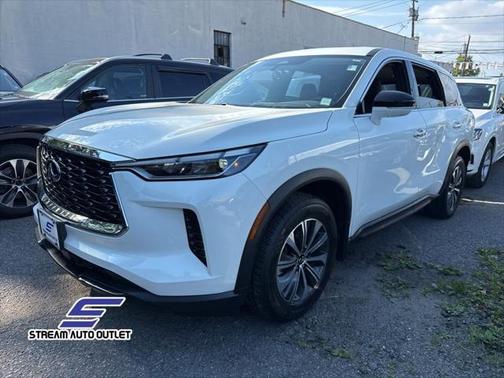 2022 INFINITI QX60 Pure
