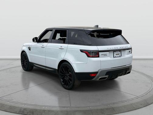 White 2018 Land Rover Range Rover Sport SE