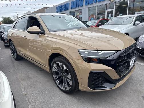 2024 Audi Q8 55 Premium Plus