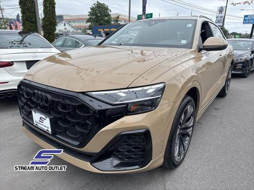 2024 Audi Q8 55 Premium Plus