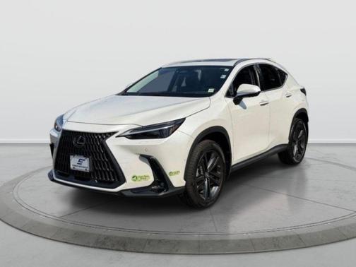 White Pearl 2022 Lexus NX 450h+ Luxury