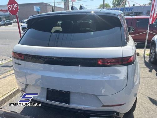 2024 Land Rover Range Rover Sport SE