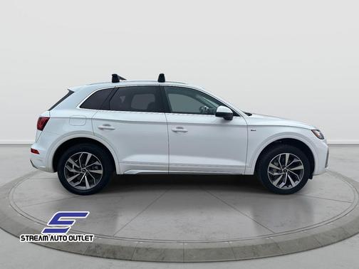 2023 Audi Q5 45 S line Premium Plus