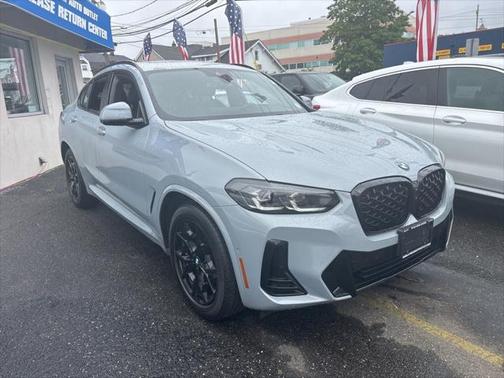 2023 BMW X4 xDrive30i