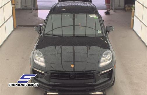 2023 Porsche Macan Base