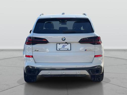 2024 BMW X5 M60i