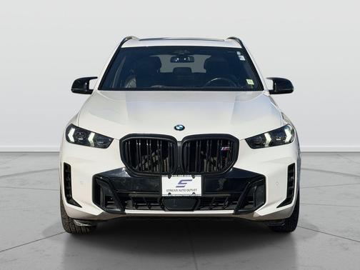 2024 BMW X5 M60i