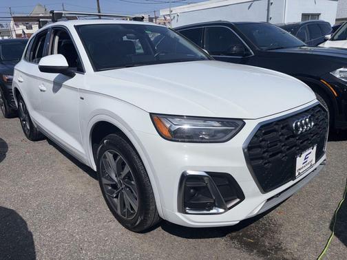 2023 Audi Q5 45 S line Premium Plus