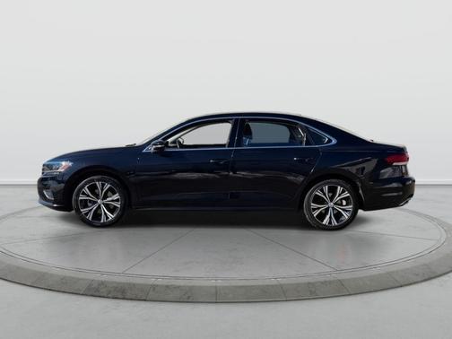 2022 Volkswagen Passat 2.0T SE