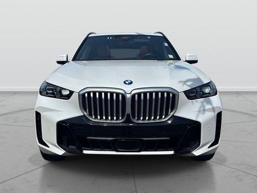 Mineral White Metallic 2026 BMW X5 xDrive40i