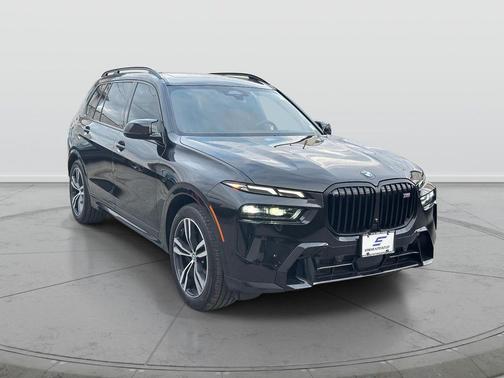 2025 BMW X7 M60i