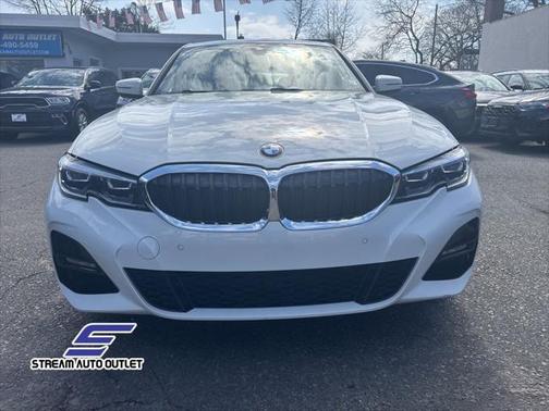 2022 BMW 330 xDrive