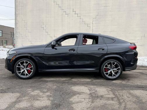 2024 BMW X6 xDrive40i