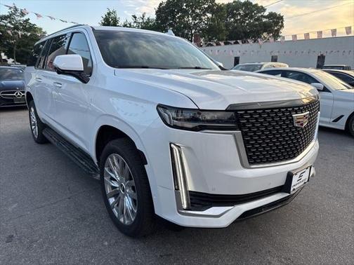 2022 Cadillac Escalade ESV Premium Luxury