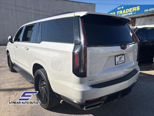 2022 Cadillac Escalade ESV Premium Luxury