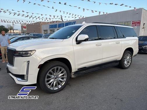2022 Cadillac Escalade ESV Premium Luxury