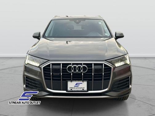 2024 Audi Q7 45 Premium Plus