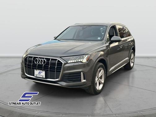 2024 Audi Q7 45 Premium Plus