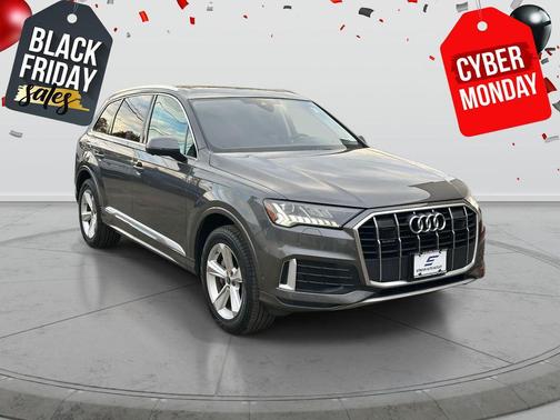 2024 Audi Q7 45 Premium Plus