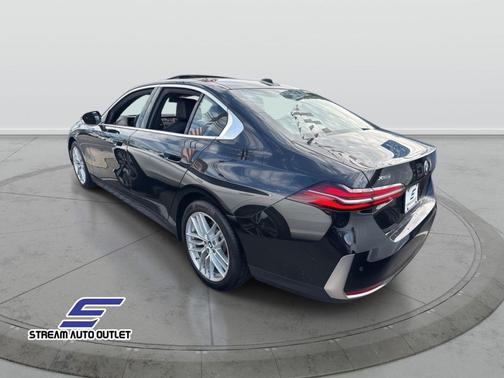 2024 BMW 530 i xDrive
