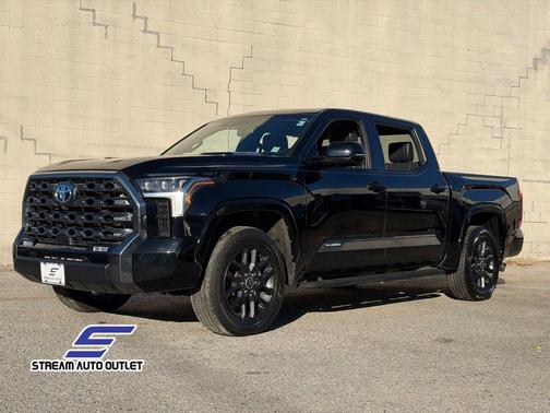 2022 Toyota Tundra Hybrid Platinum