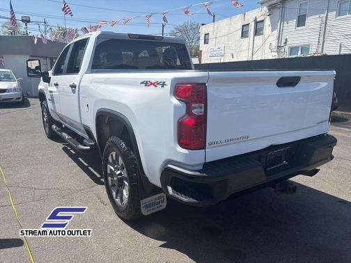 2022 Chevrolet Silverado 2500 Custom