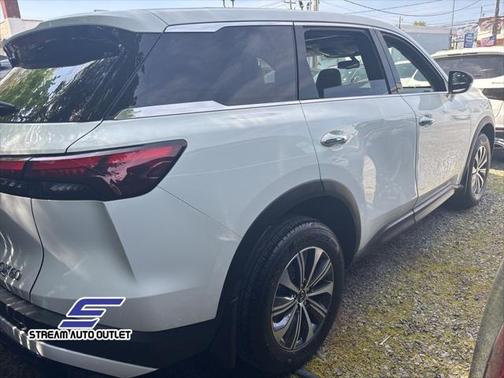 2022 INFINITI QX60 Pure