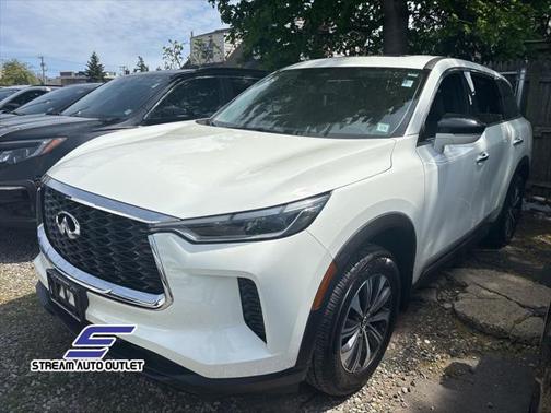 2022 INFINITI QX60 Pure