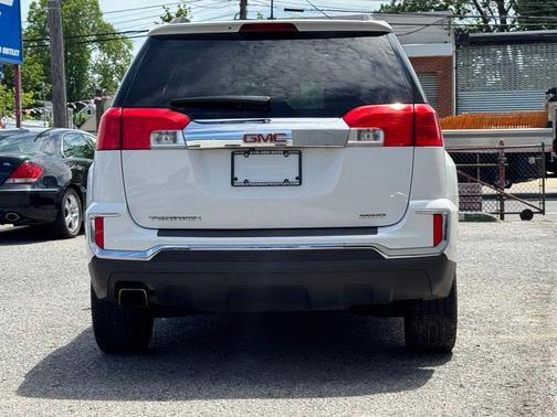 Summit White 2017 GMC Terrain SLE-2