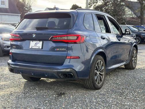 2021 BMW X5 M50i