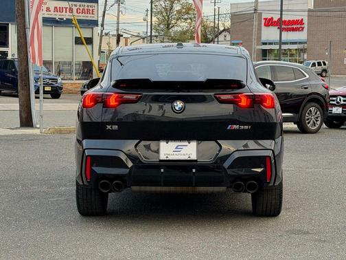 Black Sapphire Metallic 2026 BMW X2 M35i