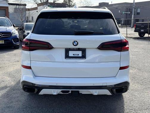 Alpine White 2023 BMW X5 xDrive40i