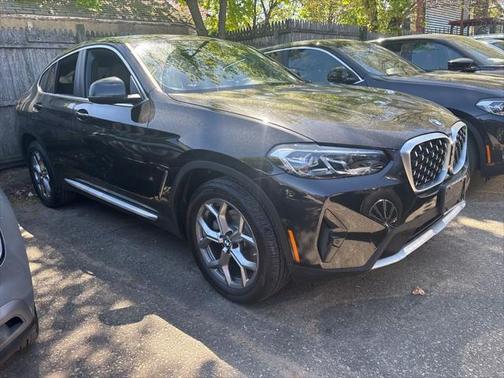 2024 BMW X4 xDrive30i